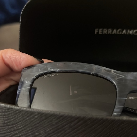 Salvatore Ferragamo - Grey Gradient Cat Eye Ladies Sunglasses Item No. SF1059S